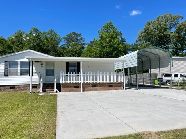 304 MacDonald Blvd in Havelock, NC - Building Photo - Building Photo