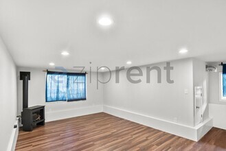 6000 Bayview Ave in Richmond, CA - Foto de edificio - Building Photo