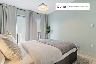Private bedroom in 5 bed/3.5 bath Home in San Francisco, CA - Building Photo - Building Photo