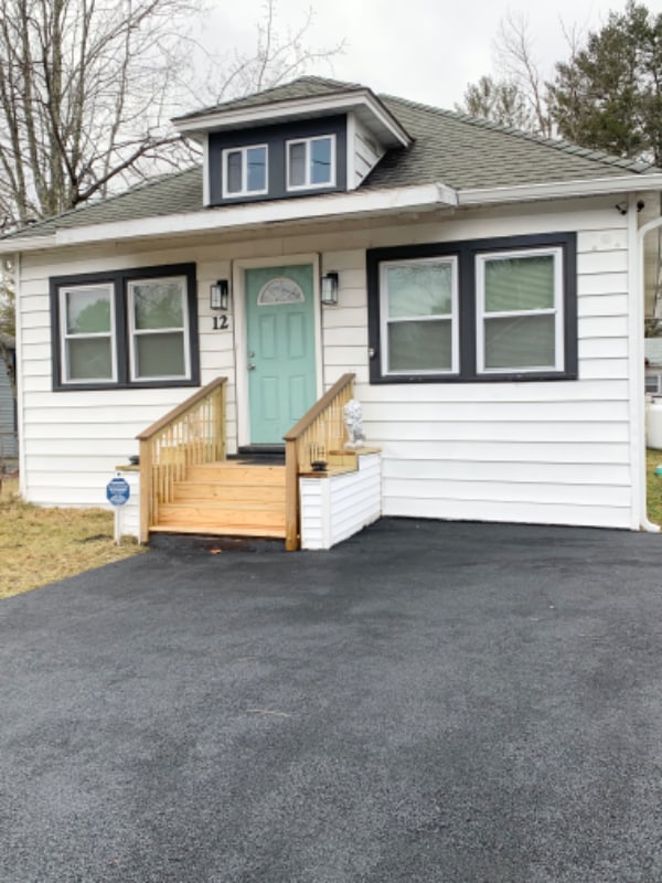 12 Broadway in Loch Sheldrake, NY - Building Photo - Building Photo