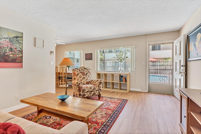 5015 Cape May Ave, Unit 5015 Cape May Avenue #107 in San Diego, CA - Building Photo - Building Photo