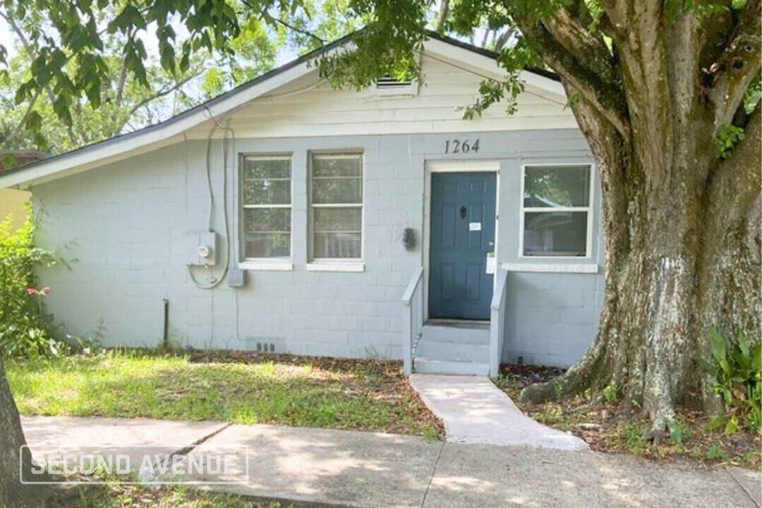 1264 W 18th St in Jacksonville, FL - Building Photo