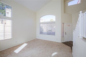 9613 W Port Orange Ln in Las Vegas, NV - Building Photo - Building Photo