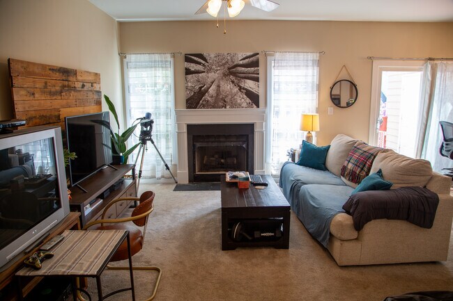 2723 Sterling Park Dr in Raleigh, NC - Building Photo - Building Photo