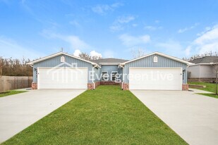 6602 NW Kathleen St in Bentonville, AR - Building Photo