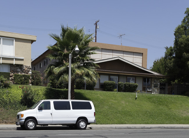 1649 W Malvern Ave in Fullerton, CA - Building Photo - Building Photo