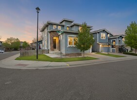 2899 Woodbriar Dr in Highlands Ranch, CO - Building Photo
