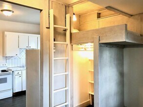 1031 NW 65th St in Seattle, WA - Building Photo - Building Photo