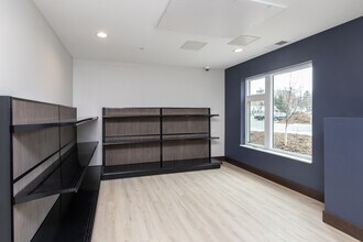Parallel Apartments in Roseville, MN - Building Photo - Interior Photo