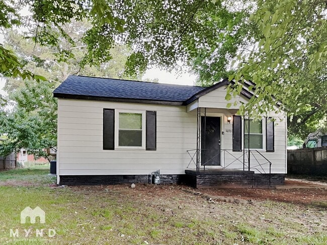 property at 1693 Concord Dr SE