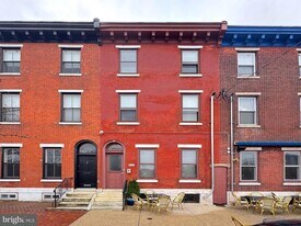 2226 Fairmount Ave, Unit 2 in Philadelphia, PA - Building Photo