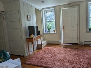 14 Sandbrook Headquarters Rd in Stockton, NJ - Building Photo - Building Photo