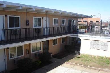 Darina Apartments in Sacramento, CA - Building Photo - Building Photo