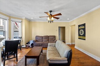18 Gaston St in Boston, MA - Building Photo - Building Photo