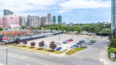 Building B in Mississauga, ON - Building Photo - Building Photo