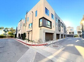 4334 N Jimson Rd in Los Angeles, CA - Building Photo