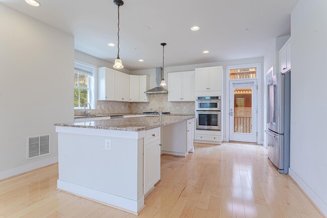 property at 738 Bluemont Ave