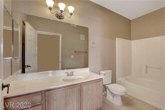 9580 W Reno Ave in Las Vegas, NV - Building Photo - Building Photo