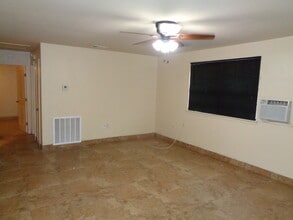 946 Jennifer Jean Dr in Baton Rouge, LA - Building Photo - Building Photo