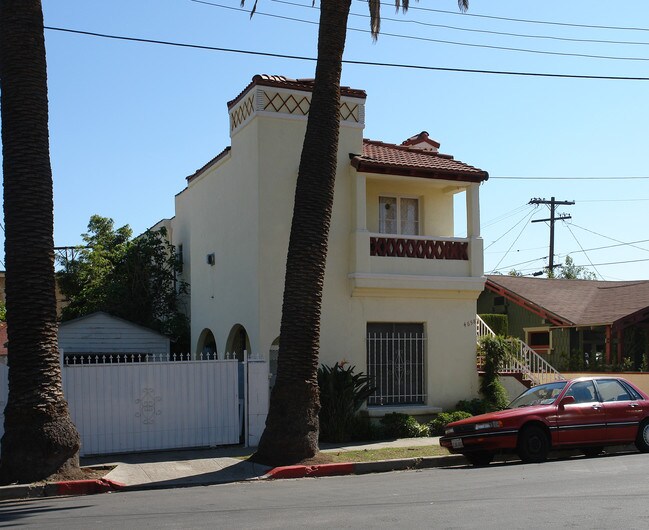 4658 Rosewood Ave in Los Angeles, CA - Building Photo - Building Photo