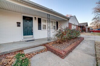 2660 S Quebec Ave in Tulsa, OK - Building Photo - Building Photo