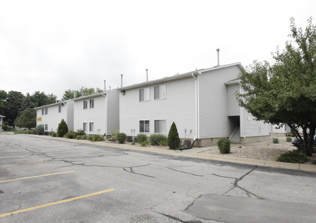 Westchester in Omaha, NE - Foto de edificio - Building Photo