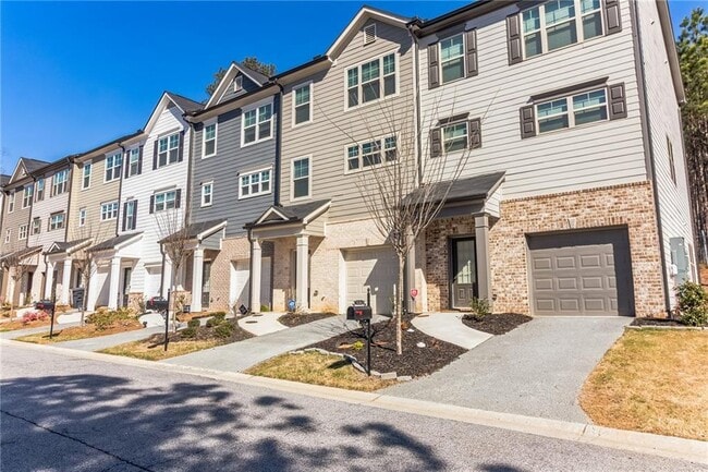 3123 Meadowstone Ln SW in Atlanta, GA - Building Photo - Building Photo