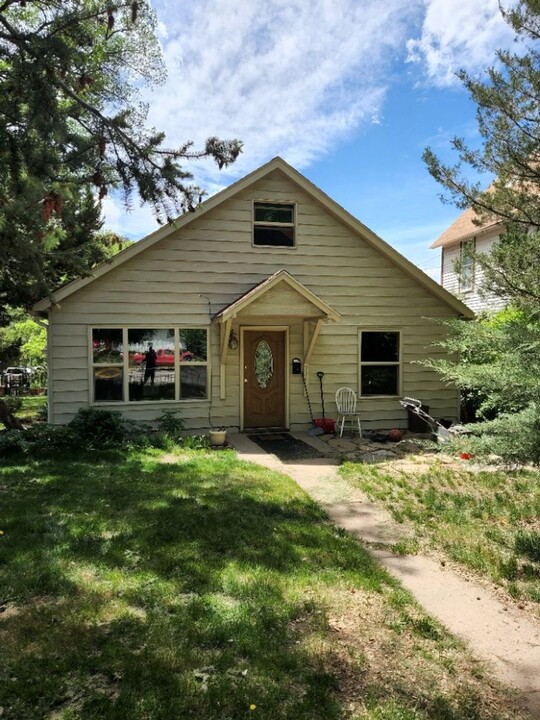 931 Blake Ave in Glenwood Springs, CO - Building Photo