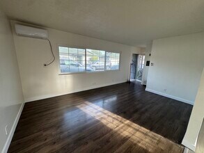 833 W Walnut Ave, Unit frnt in Monrovia, CA - Building Photo - Building Photo