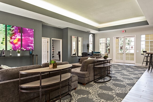 Stargate West in Tucson, AZ - Building Photo - Building Photo