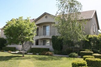 The Cottages Apartment Homes in Stockton, CA - Building Photo - Building Photo