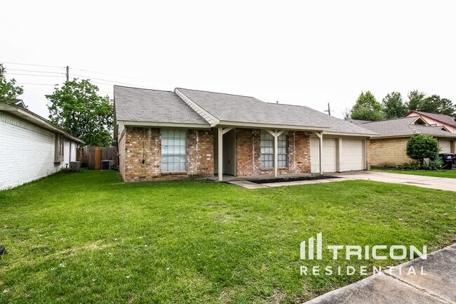 property at 1715 Hazyknoll Ln