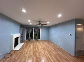 44586 La Paz Rd in Temecula, CA - Building Photo