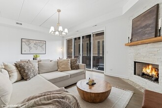 1332 W Madison St in Chicago, IL - Building Photo - Building Photo