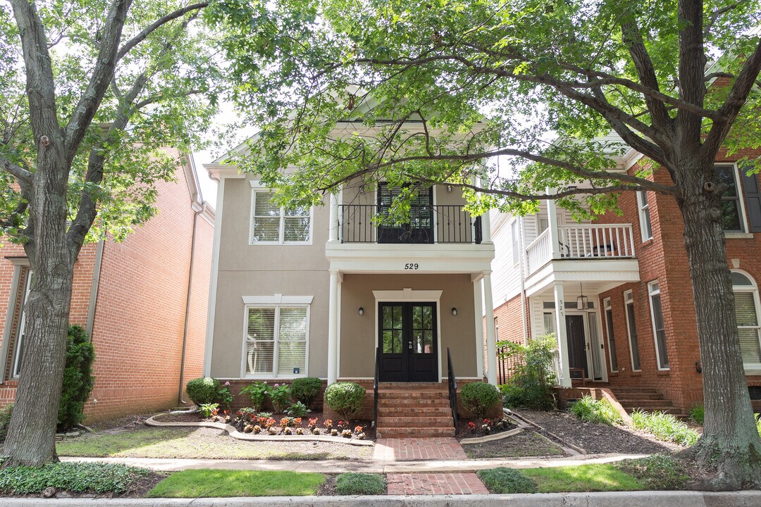 529 Monteigne Blvd in Memphis, TN - Building Photo