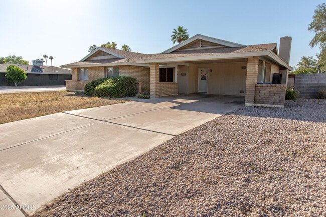 704 E La Jolla Dr in Tempe, AZ - Building Photo - Building Photo