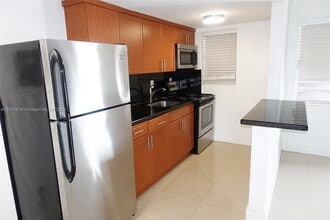 3901 SW 112th Ave, Unit 17 in Miami, FL - Building Photo - Building Photo
