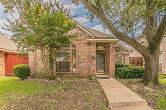 409 Leisure Ln in Coppell, TX - Foto de edificio - Building Photo