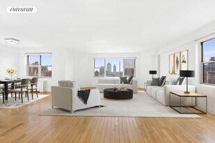 177 E 75th St in New York, NY - Building Photo