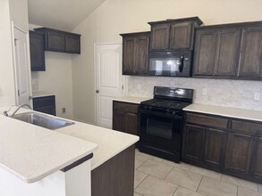 3000 Tenkiller Dr in Yukon, OK - Building Photo - Building Photo