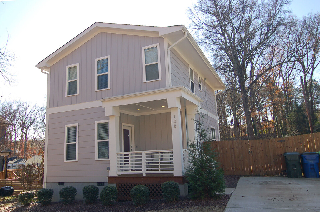 108 Blanchard St in Raleigh, NC - Foto de edificio