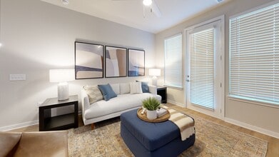 Springs at Locust Grove in Locust Grove, GA - Foto de edificio - Building Photo