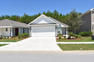 575 Earl Godwin Rd in Freeport, FL - Foto de edificio - Building Photo