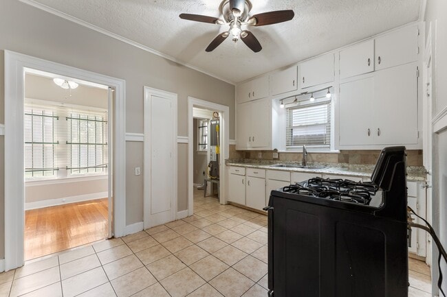 property at 2624 Arbor St