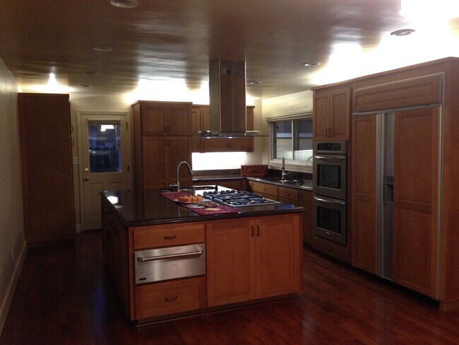 261 Lerwick Drive in Monterey, CA - Building Photo - Building Photo