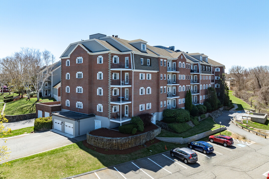 Village at Vinnin Square in Salem, MA - Building Photo