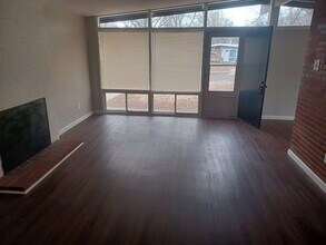 2805 Countryside Dr in Florissant, MO - Building Photo - Building Photo