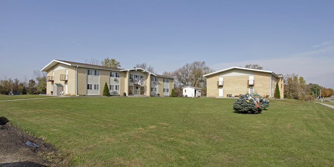 Lakeview Terrace Apartments