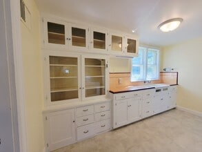 939 Glacier Ave in Juneau, AK - Building Photo - Building Photo