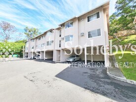 44-104 Ikeanani Dr in Kaneohe, HI - Building Photo